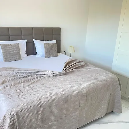 Stonehouse-pag Povljana