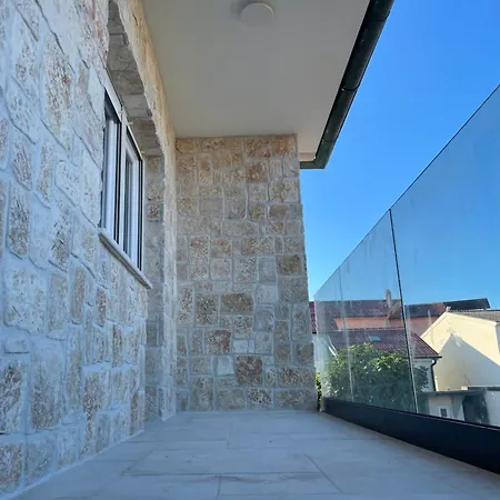 Stonehouse-pag Appartement Povljana