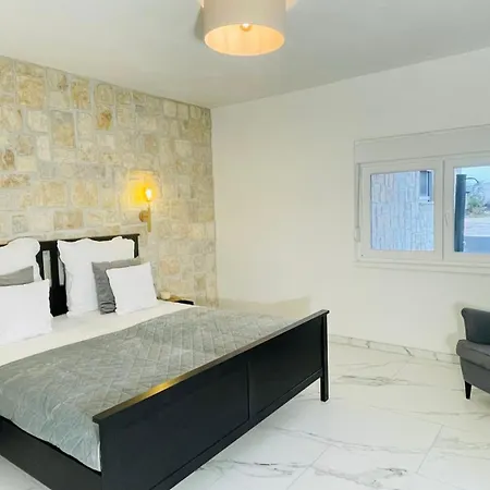 Stonehouse-pag