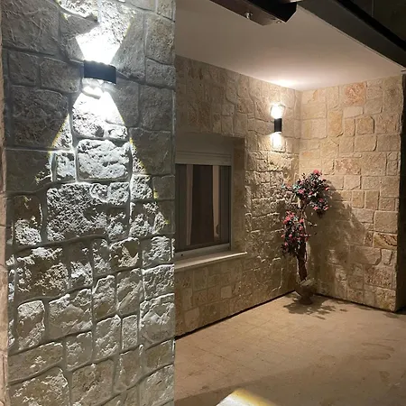 Stonehouse-pag