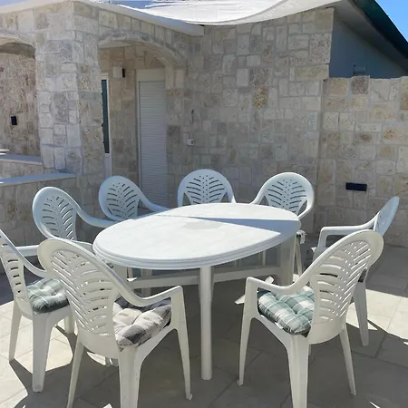 Stonehouse-pag