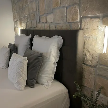 Апартаменты Stonehouse-pag