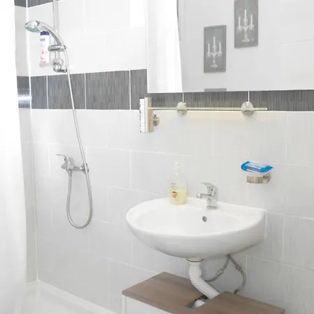 Apartment Stonehouse-pag Povljana