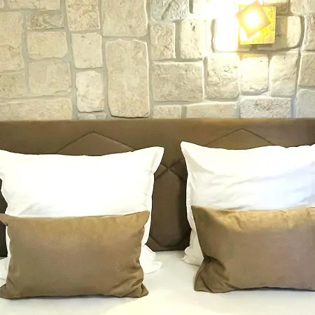 Апартаменты Stonehouse-pag