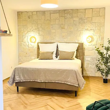Stonehouse-pag