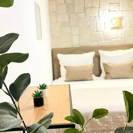 Апартаменты Stonehouse-pag
