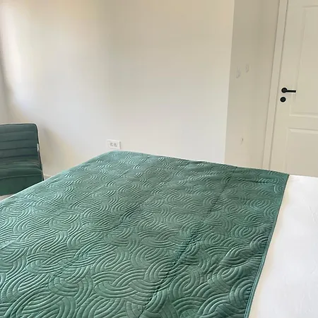 Stonehouse-pag Povljana