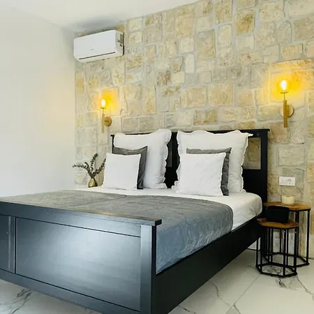 Stonehouse-pag *