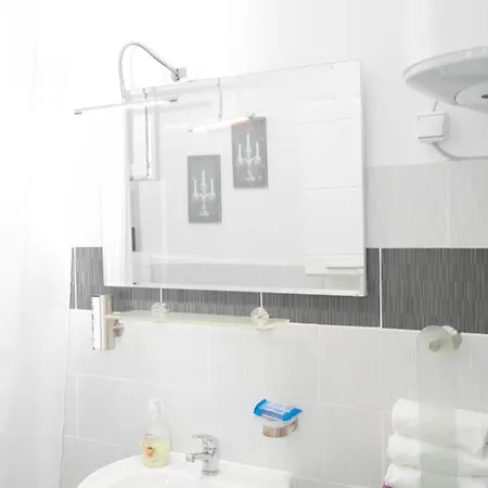 Stonehouse-pag Appartement Povljana